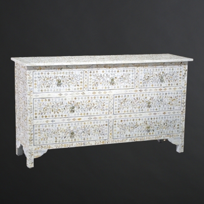 Side Board